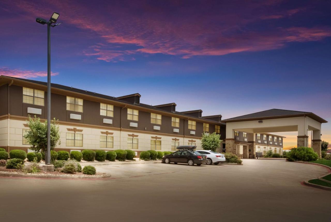 Best Western Temple Inn & Suites Exteriör bild